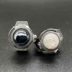 <span class=keywords><strong>Montre</strong></span> Bague Tendance en Acier Inoxydable Plaqué Or avec Diamant Moissanite <span class=keywords><strong>et</strong></span> Quartz, Mini <span class=keywords><strong>Montre</strong></span> de Doigt pour Femmes <span class=keywords><strong>et</strong></span> Hommes - Product Image 4