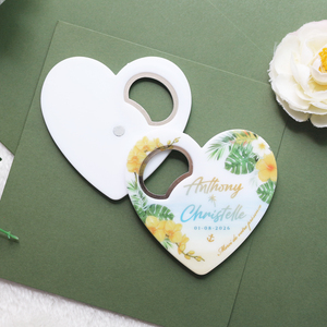 Apribottiglie Magnetico Personalizzabile in Acrilico con Cuore Floreale Tropicale e Palma, Bomboniera per Matrimonio con Sacchetto in Organza - Product Image 3