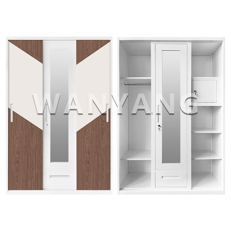 3 porte con cassetto