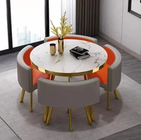 Ensemble de table à manger moderne de luxe léger avec plateau en marbre et pieds en acier inoxydable, quatre chaises de couleur personnalisée, pliable, idéal pour hôtel et villa