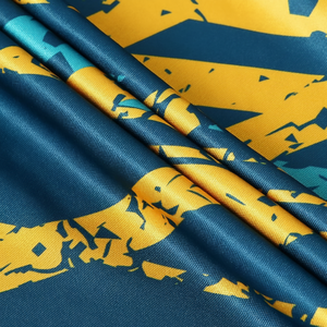 Conjunto de camiseta de fútbol Uniforme de fútbol para niños jóvenes Último diseño Uniforme de fútbol barato en Blanco clásico - Product Image 1