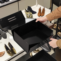 Caja de Regalo Premium para Corbatas de Talla Grande |   Elegante Funda Magnética Plegable |   Empaque Ecológico Plegable para Ropa y Zapatos