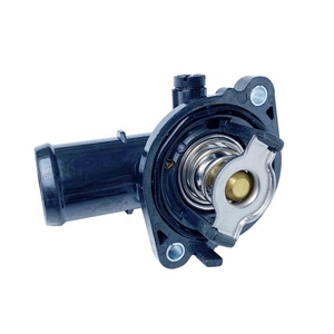 05184570AJ Carcasa de Termostato de Plástico Nueva para Chrysler Town and Country 3.6L 2011-2020 - Product Image 1