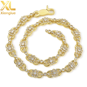 Collar de Cadena Cubana de Lujo con 8 Flores, Chapado en Plata, Joyería de Moda, Regalo para Mujer - Product Image 1