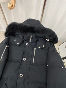 Abrigo de Plumón Grueso con Capucha y Logotipo Personalizado para <span class=keywords><strong>Hombre</strong></span>, Diseño Cuadrado, Negro Brillante con Relieve, para Invierno - Product Image 2
