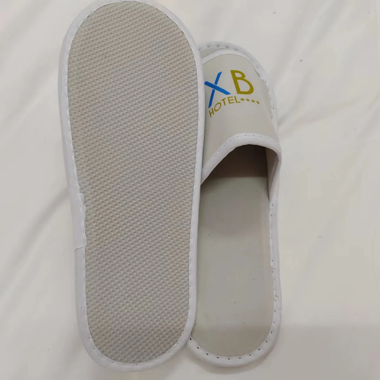 Pantofole da hotel EVA con logo personalizzato all'ingrosso con pantofole da hotel economiche comode antiscivolo bagno usa e getta grigio