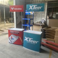 Table de promotion portable avec support de démonstration portable avec affichage de bannière supérieure et sac de transport