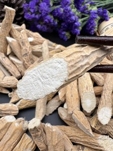 Thé aux herbes chinoises traditionnelles Niu Dali, purement naturel, à base de <span class=keywords><strong>plantes</strong></span> médicinales chinoises, racine de Millettia, racines de Niu Dali pour le thé - Product Image 5