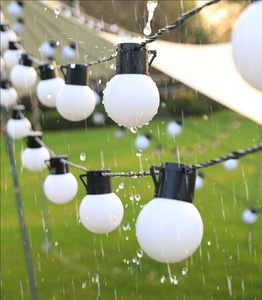 Guirnalda <span class=keywords><strong>de</strong></span> <span class=keywords><strong>Luces</strong></span> Solares LED G50 <span class=keywords><strong>de</strong></span> Diseño Novedoso, Luz Blanca Cálida, IP44 Impermeable, Ángulo <span class=keywords><strong>de</strong></span> Haz <span class=keywords><strong>de</strong></span> 360°, 5000 Horas <span class=keywords><strong>de</strong></span> Funcionamiento, Decoración Navideña - Product Image 2
