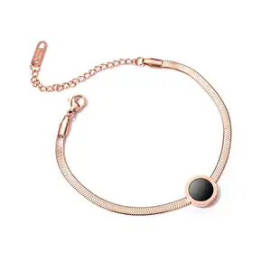 Wholesale Minimalist Bulk Rose Gold Stainless Steel Slim Snake Chain Bracelet Four-Leaf Round Charm For Girl Lady