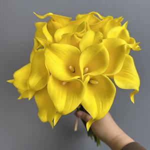 Bouquet de 7 mini-lys calla artificiels de 36 cm (14 pouces) pour <span class=keywords><strong>d</strong></span>écoration de mariage et arrangements floraux - Product Image 3