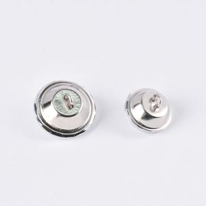 <span class=keywords><strong>Sofa</strong></span> Đầu Giường Trong Suốt Pha Lê Kim Cương Bọc Nút Sew Nút Với Khóa Kim Loại VT-18.030 - Product Image 3