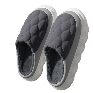Pantuflas de Invierno al por Mayor con Punta Redonda, Calefacción Eléctrica, Forro de Felpa, Plantilla de Goma, Suela de Madera y Suela Plana - Product Image 1