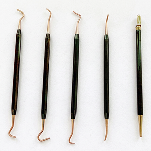 Kit de Restauración Dental BK Industrie Black Gold, Juego de Instrumentos Dentales Profesionales, Certificado CE, Herramientas de Acero Inoxidable Clase II - Product Image 1