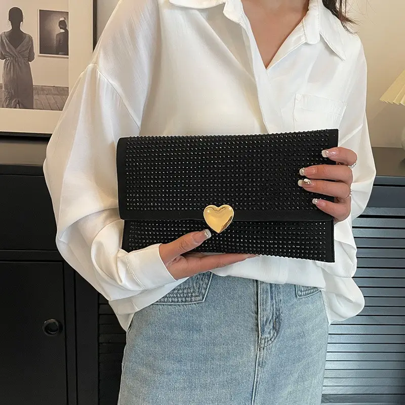 2024新しいファッションの女性のリストレットダイヤモンドスモールデザイナーレディースバッグ人気のスタイルのクラッチバッグ財布