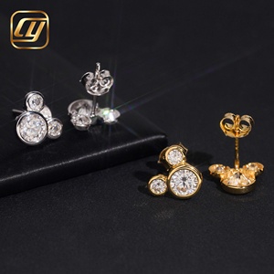 Boucles d'oreilles clous mignonnes en argent 925, moissanite taille brillant rond, sertissage clos, plaqué or 18 carats, bijoux fantaisie pour femme - Product Image 2