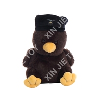 Vente en gros d'oiseaux aigles en peluche personnalisés, style parachutiste militaire, avec badge brodé, jouets en peluche et animaux en peluche de dessin animé