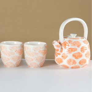กาน้ำชาเซรามิกเพ้นท์ลายดอกไม้พร้อมฝาและหูจับสำหรับชงชา - Product Image 3
