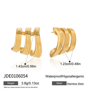 Trendy Ladies Classic 18K Gold Threaded Three Layers Studs Pendientes de acero inoxidable al por mayor - Product Image 6