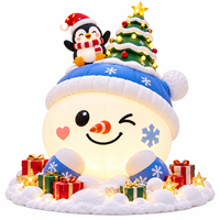 Bonhomme de neige gonflable de Noël avec pingouin et arbre, bonhomme de neige avec boîtes cadeaux pour la décoration de jardin extérieur, pelouse, Noël, fêtes