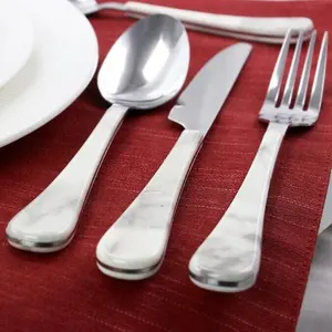 베이스 순수 스테인레스 스틸 실버 제품 점보 라운드 핸들 flatware 풀 탱 화이트 대리석 칼 세트 18 pcs