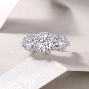Anillo de Diamantes de Plata de Ley 925 de Lujo al por Mayor para Bodas y Aniversarios, Regalo de Joyería Disponible a Precio de Fábrica - Product Image 3