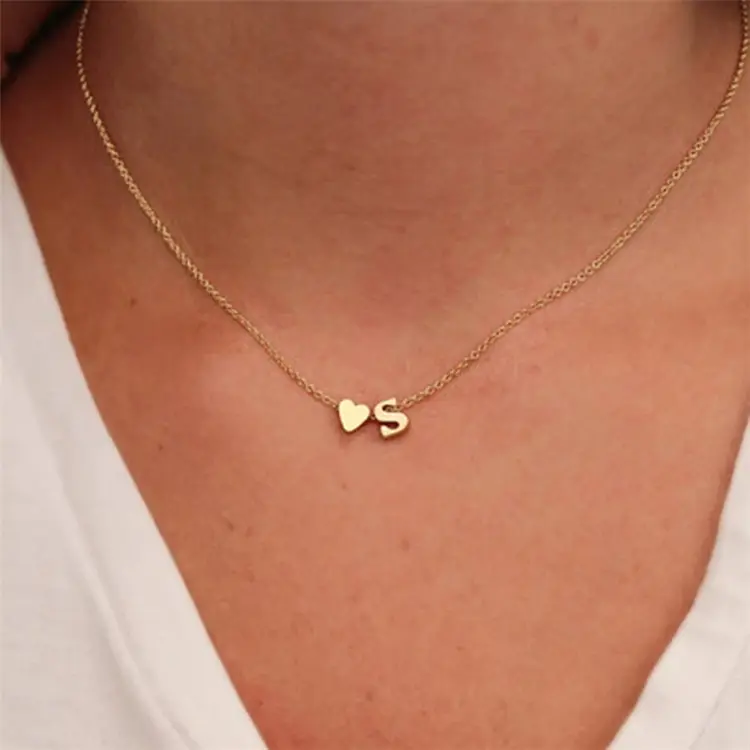 Mode Tiny Heart Dainty Initial Halskette Gold Silber Farbe Buchstabe Name Choker Halskette für Frauen Anhänger Schmuck Geschenk