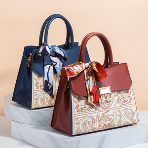 Cadeau de fête des mères pour <span class=keywords><strong>maman</strong></span>, sac à main de mariage rouge brodé pour jeunes mariés, sac à main de luxe pour grand-mère, sac à bandoulière - Product Image 3