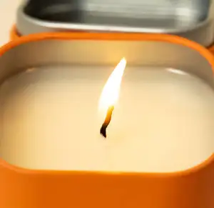 Großhandel benutzer definierte kleine duftende quadratische Behälter Kerzen Blume Soja Duft kerze und Deckel