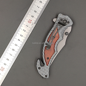 Hot <span class=keywords><strong>Sela</strong></span> Custom Hunting Plegable Hoja de acero inoxidable Mango de madera Campamento Supervivencia al aire libre Cuchillo de bolsillo táctico - Product Image 4