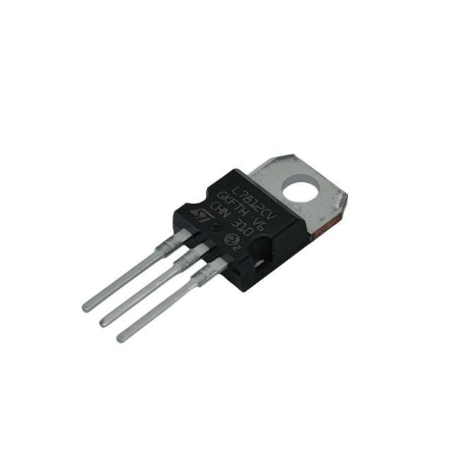 New and original   IC  L7812CV    TO-220     Triode/MOS transistor/transistor/IGBT/MOSFET