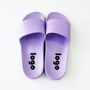 Chanclas de PVC para <span class=keywords><strong>Piscina</strong></span> con Logotipo Personalizado al por Mayor, Chanclas Antideslizantes de Verano para Hombre y Mujer - Product Image 1