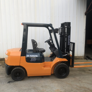 Alta eficiencia para Toyota 7F30 Carretilla elevadora diesel Máquina usada con 3m 4,5 m 6m Alcance Precio barato Opciones de gas eléctrico disponibles - Product Image 5