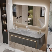 Ensemble de meuble-lavabo de salle de bain en bois d'hévéa avec vasque en porcelaine thermoformée intégrée, armoire murale modulaire laquée chêne et miroir intelligent