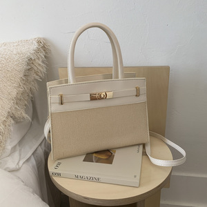 Nuova Borsa a <span class=keywords><strong>Tracolla</strong></span> Estiva per <span class=keywords><strong>Donna</strong></span> con Fodera in Poliestere, Chiusura a Zip e Design Retrò Bicolore - Product Image 3