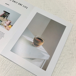 Livre à couverture souple avec reliure agrafée, impression offset et papier d'art, avec plastification, pour usage publicitaire - Product Image 3