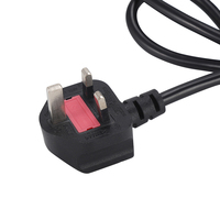 Nouvelle arrivée Équipement de distribution d'énergie standard britannique à 6 voies Prise PDU à 45 degrés avec interrupteur individuel pour la maison ou le bureau