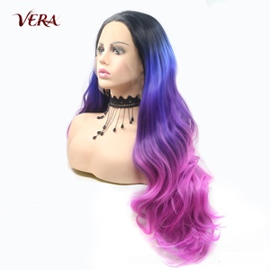 Perruque en dentelle synthétique Futura Fibra Premium HD 13*4, densité 180%, 0,32 kg, <span class=keywords><strong>cheveux</strong></span> longs ondulés bleu-violet <span class=keywords><strong>dégradé</strong></span> bouclés, vente en gros - Product Image 2