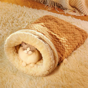 Cama para Gatos, Bolsa de Dormir para Mascotas, Alfombra de Invierno para Interiores, Cálida, Semicerrada, de Felpa Suave, Saco para Gatos, Cama Cálida para Cachorros y Gatitos - Product Image 4
