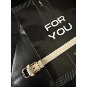 Ceinture pour femme avec boucle rectangulaire en alliage plaqué, style décontracté - Product Image 1