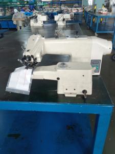 ماكينة خياطة صناعية للحياكة المخفية طراز DT-101، يدوية، بقاعدة عمودية، محرك جديد، سرعة عالية، دقة عالية - Product Image 4