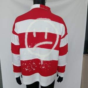 T-shirt con stampa digitale personalizzata t-shirt con scollo a V t-shirt a <span class=keywords><strong>righe</strong></span> <span class=keywords><strong>bianche</strong></span> a maniche lunghe con logo personalizzato per uomo - Product Image 3