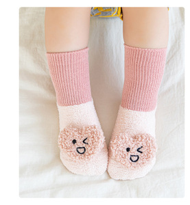 Chaussettes antidérapantes pour bébé printemps-été, 25 paires, avec colle ponctuelle, motif animal de dessin animé 3D, chaussettes de trampoline pour tout-petits, chaussettes courtes en coton - Product Image 3
