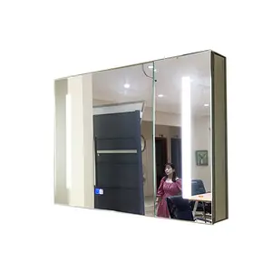 ETL Terdaftar dengan Soket Kamar Mandi Cermin Bercahaya Desain Modern LED Cermin Kabinet Obat