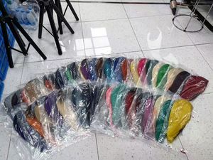 Promotion Letsfly : Perruques Bob Colorées Personnalisables à 33 $, 100% Cheveux Humains, Lace Front 13x4, Bob Court Lisse Soyeux, Vente en Gros Direct Usine - Product Image 2