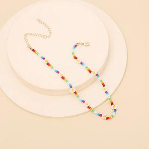 Collar Hecho a Mano con Cuentas de Colores y Diseño Floral, Joyería para Mujer, Origen Yiwu - Product Image 3
