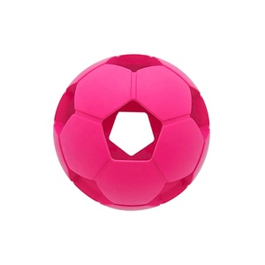 Çevre dostu kauçuk Bite dayanıklı futbol şekli S M L <span class=keywords><strong>Hollow</strong></span> Pet Chew oyuncak Pet besleyici kaçak gıda topu - Product Image 6