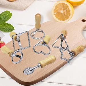 <span class=keywords><strong>Emporte</strong></span>-pièce à raviolis, <span class=keywords><strong>emporte</strong></span>-pièce à biscuits, moule à biscuits à bords cannelés, presse à pâtisserie, rouleau à pâtisserie, coupe-pâtes - Product Image 1