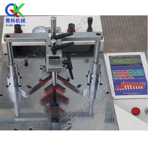 Machine à coins droits par CNC pour panneaux <span class=keywords><strong>de</strong></span> densité, machine à découpe <span class=keywords><strong>de</strong></span> coins <span class=keywords><strong>de</strong></span> ligne, équipement pour cadres photo décoratifs - Product Image 4