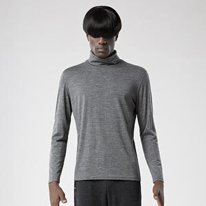 Maglietta Base Layer da Uomo in 100% Lana Merino a Maniche Lunghe, Stile Giapponese, Tinta Unita, Traspirante e Assorbente - Product Image 2